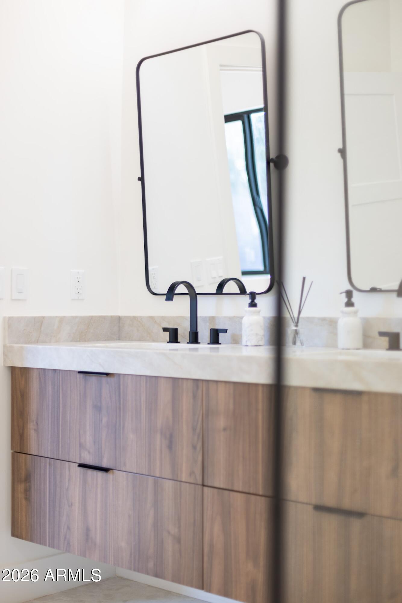 333 West Seldon Lane Phoenix, AZ 85021 - Photo 48 of 73 a close view of sink