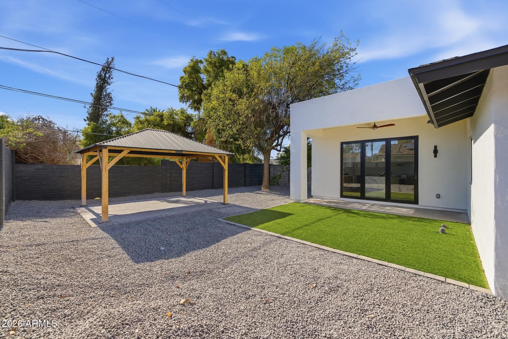 333 West Seldon Lane Phoenix, AZ 85021 - Photo 65 of 73 a view of a house with backyard and garden