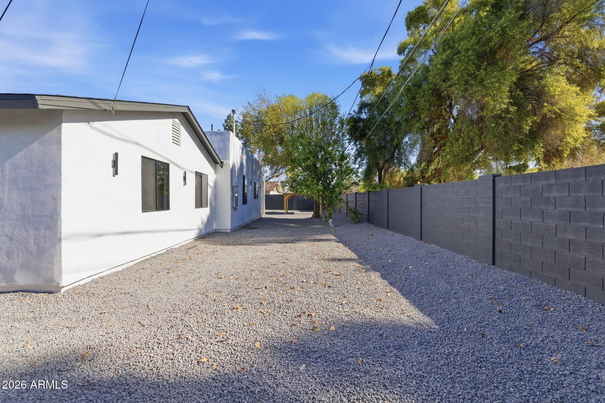 333 West Seldon Lane Phoenix, AZ 85021 - Photo 68 of 73 333Seldon53