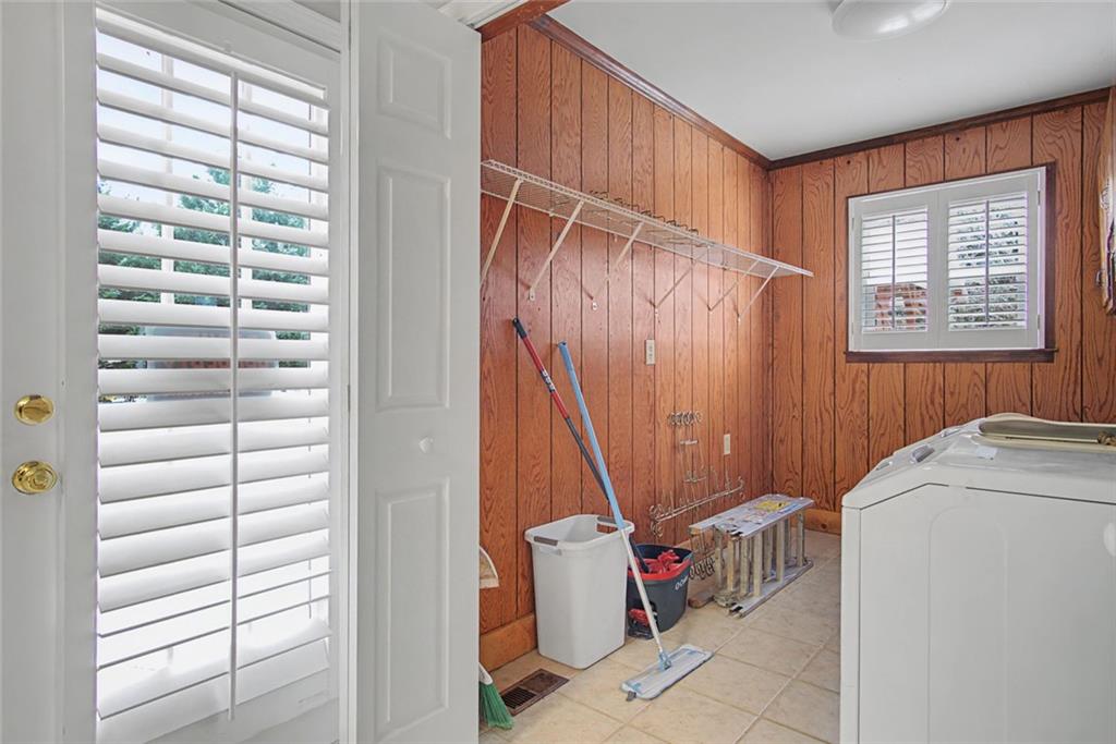 1001 Wiley Bridge Road Woodstock, GA 30188 - Photo 27 of 40 a view of a room with furniture and window
