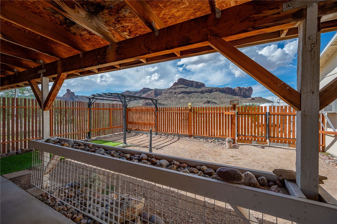 2129 Don Luis Road Golden Valley, AZ 86413 - Photo 37 of 52 Patio
