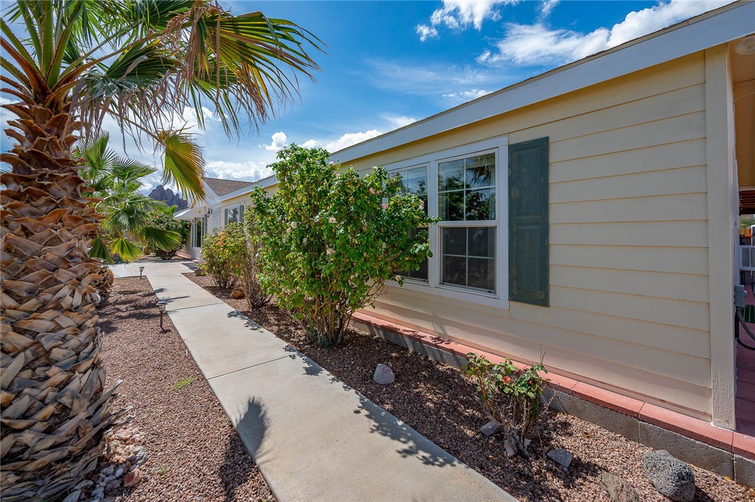 2129 Don Luis Road Golden Valley, AZ 86413 - Photo 5 of 52 Side of Structure