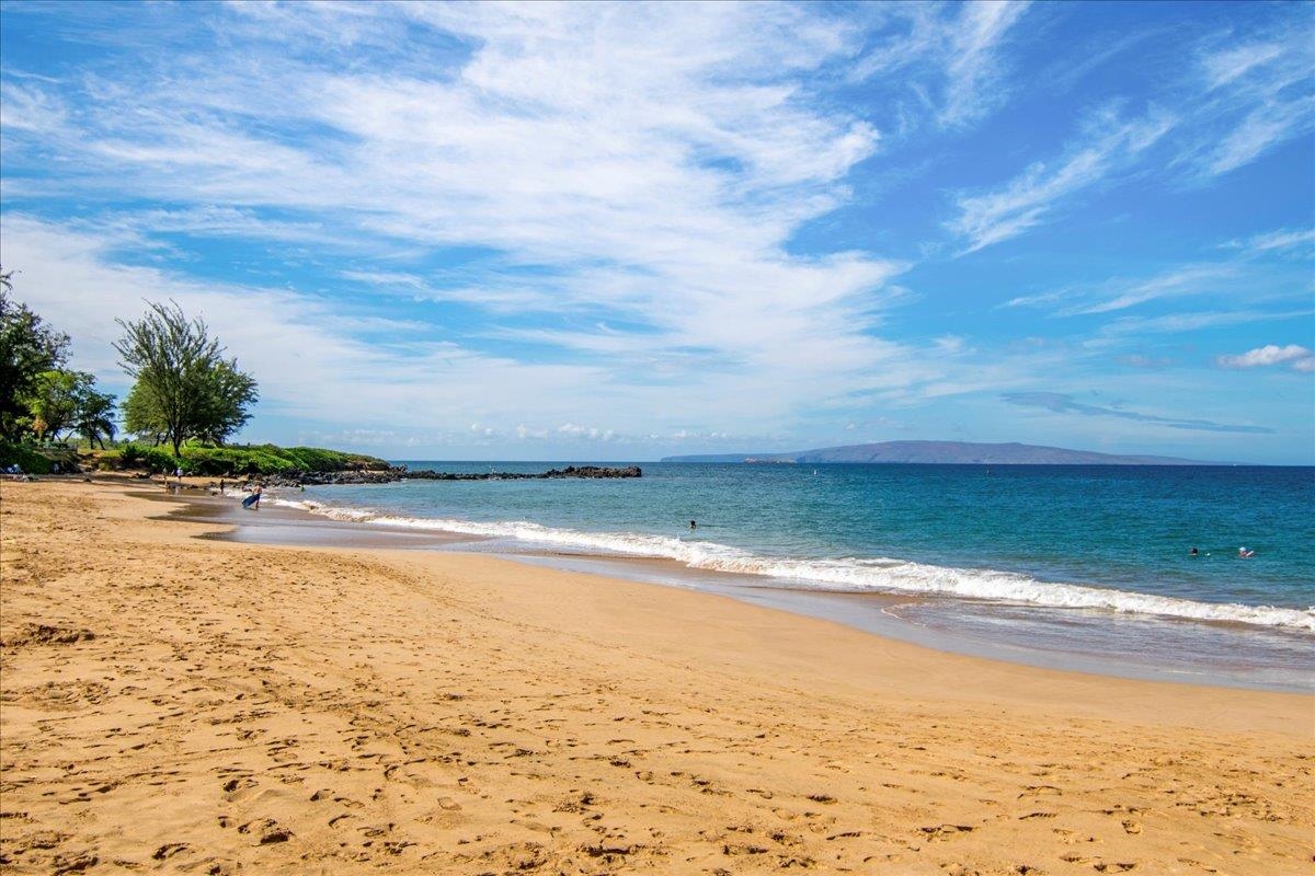 2387 South Kihei Road, Unit B303 Kihei, HI 96753 - Photo 20 of 48 a view of an ocean and beach