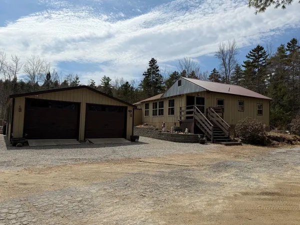 $424,900 | 70 Moose Brook Drive, Stoddard, NH 03464