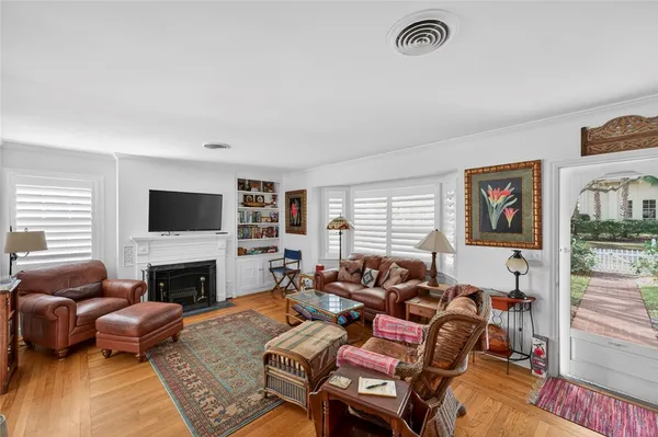 $2,500 | 2206 18th Avenue, Vero Beach, FL 32960