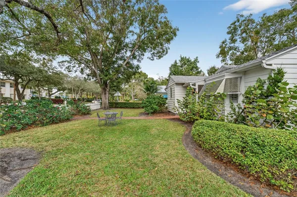 $2,500 | 2206 18th Avenue, Vero Beach, FL 32960