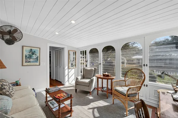 $2,500 | 2206 18th Avenue, Vero Beach, FL 32960