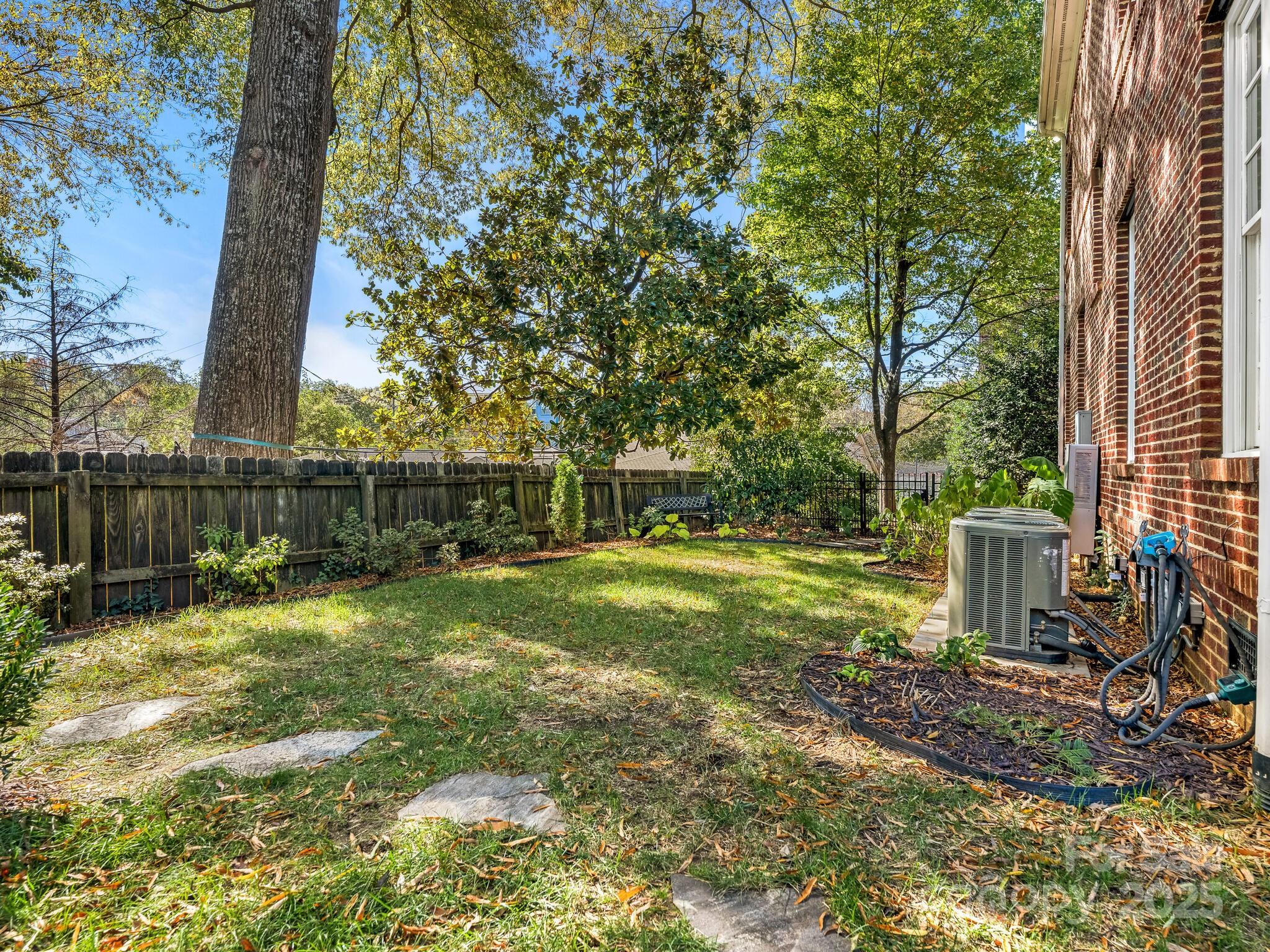 1110 Princeton Avenue Charlotte, NC 28209 - Photo 28 of 29 a view of a backyard