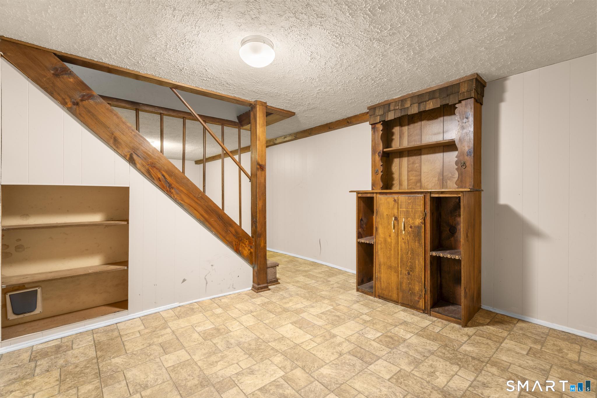 4 Bowen Road North Haven, CT 06473 - Photo 12 of 38