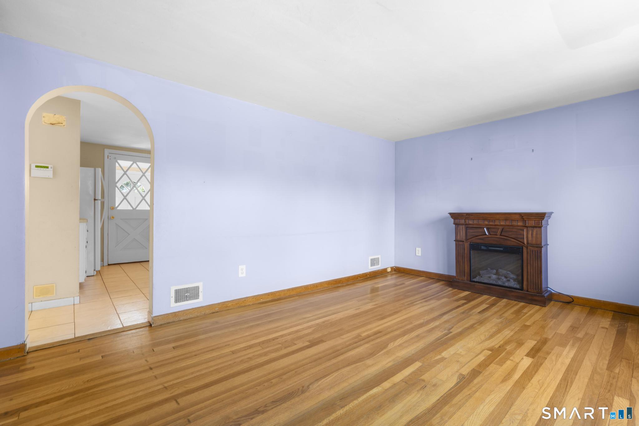 4 Bowen Road North Haven, CT 06473 - Photo 23 of 38