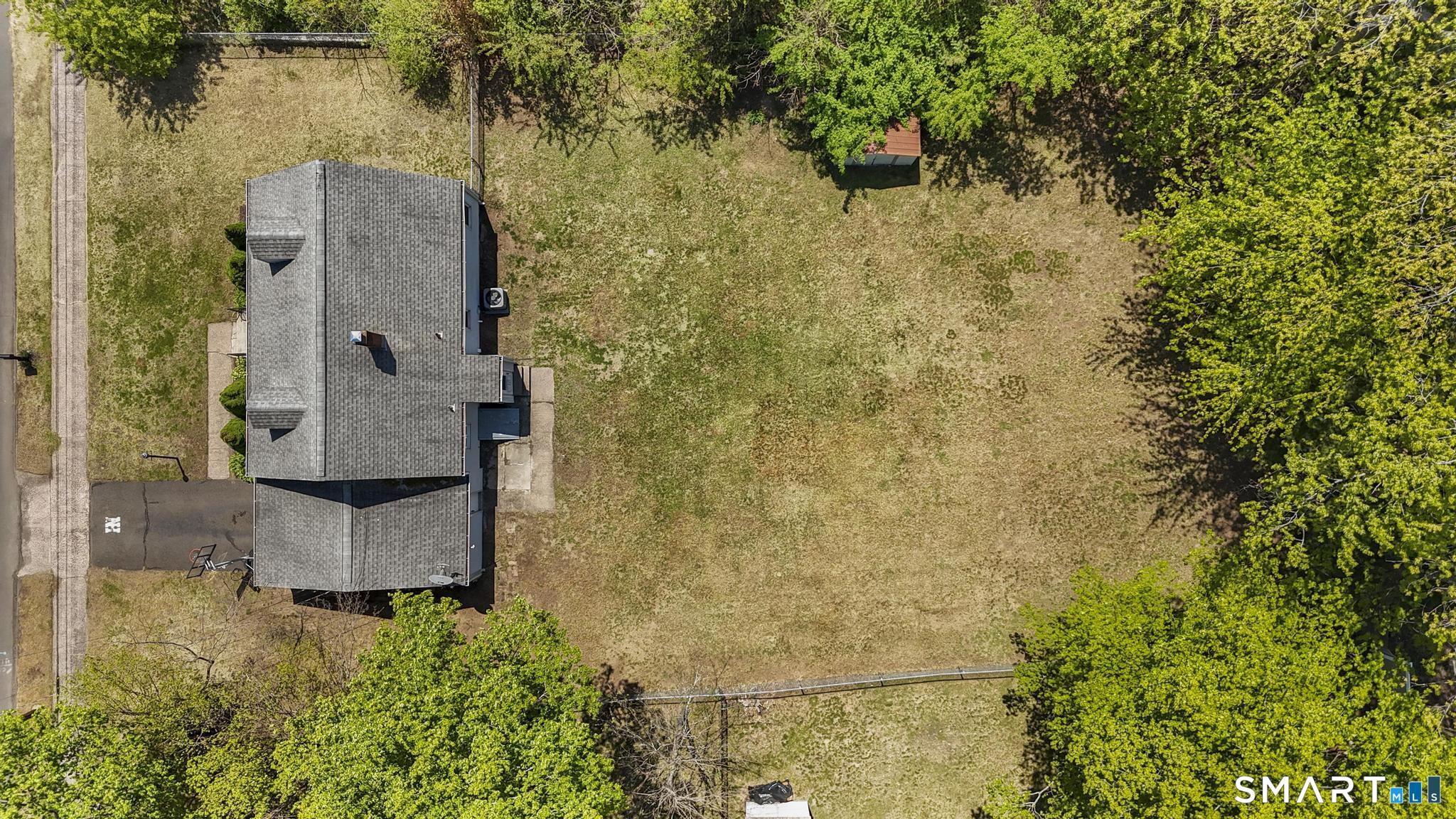 4 Bowen Road North Haven, CT 06473 - Photo 34 of 38