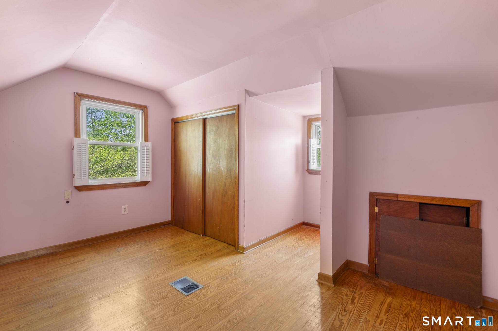 4 Bowen Road North Haven, CT 06473 - Photo 7 of 38