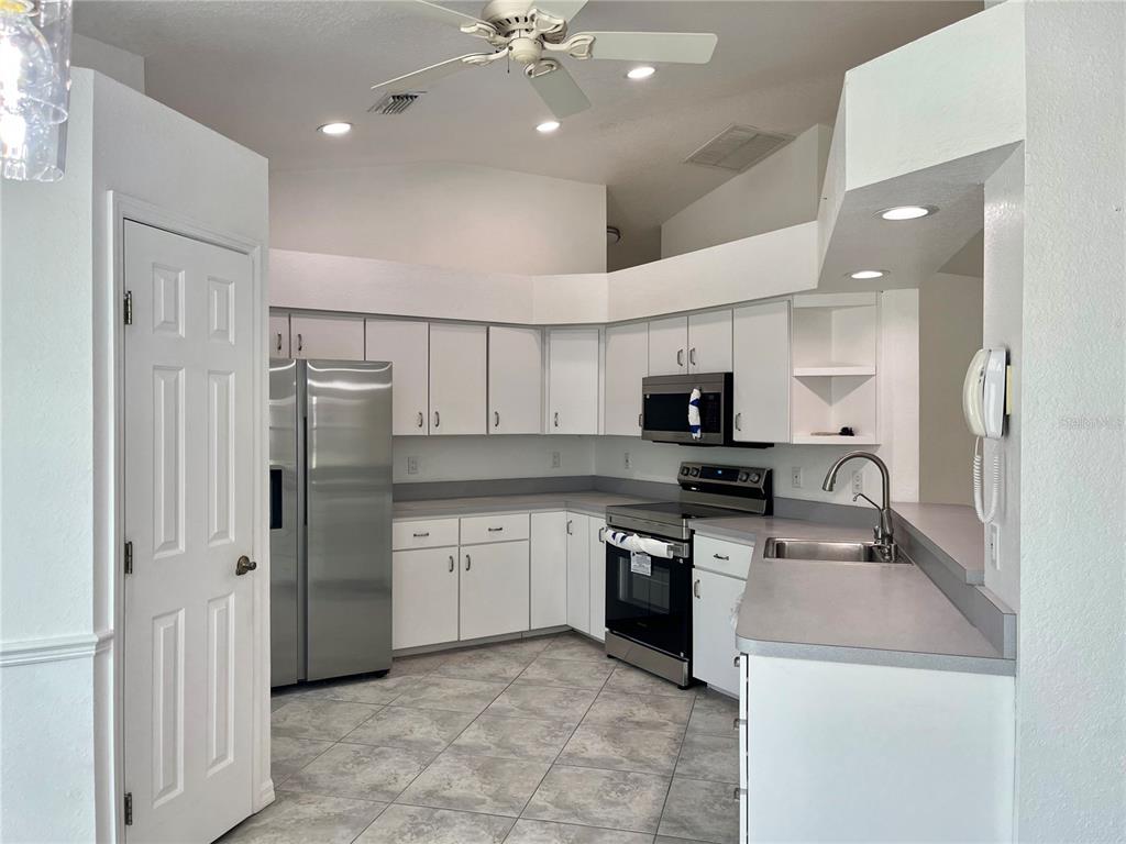 7558 Southwest 103rd Loop Ocala, FL 34476 - Photo 3 of 29
