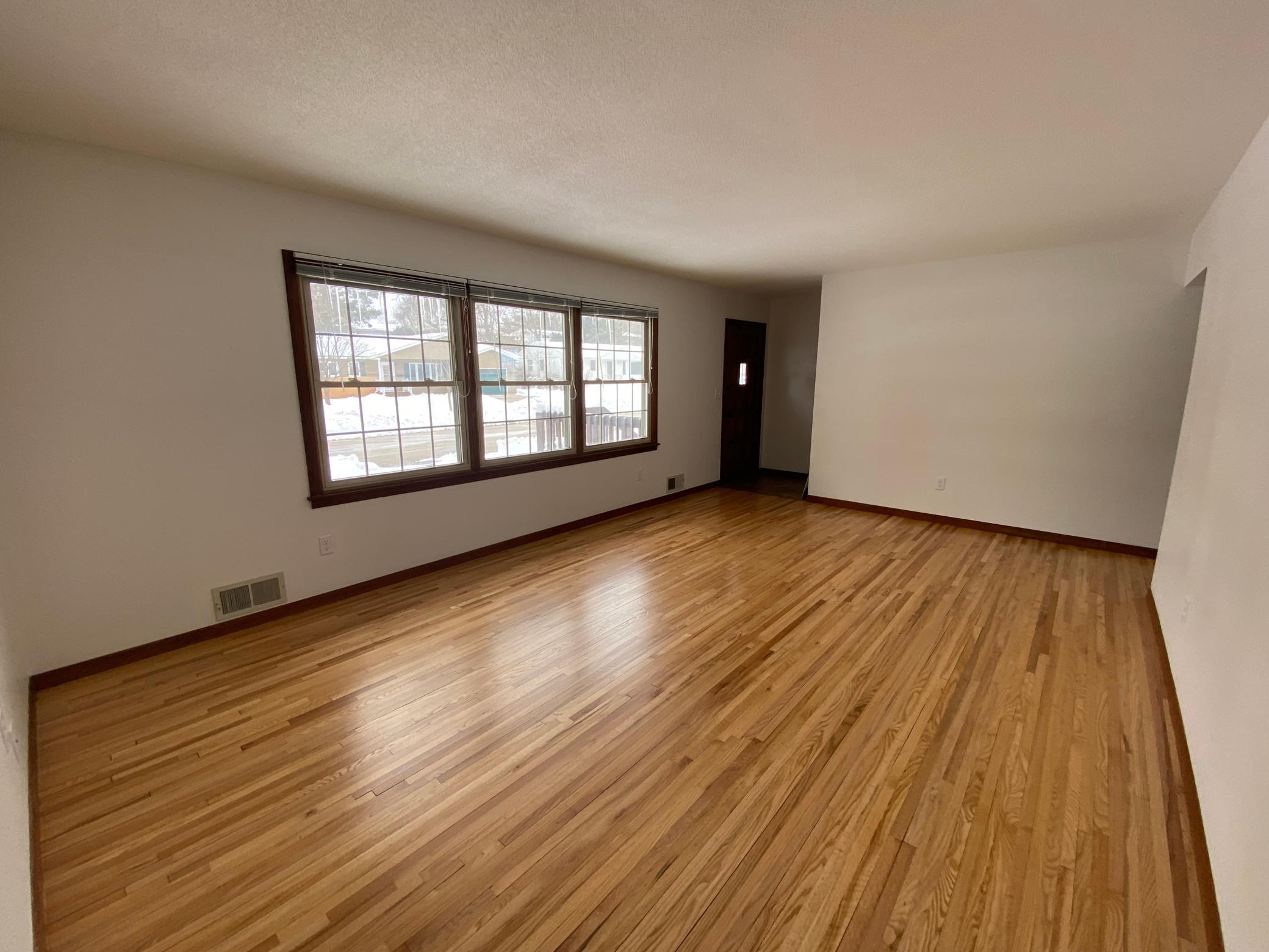 3805 5th Street Northwest Rochester, MN 55901 - Photo 5 of 26