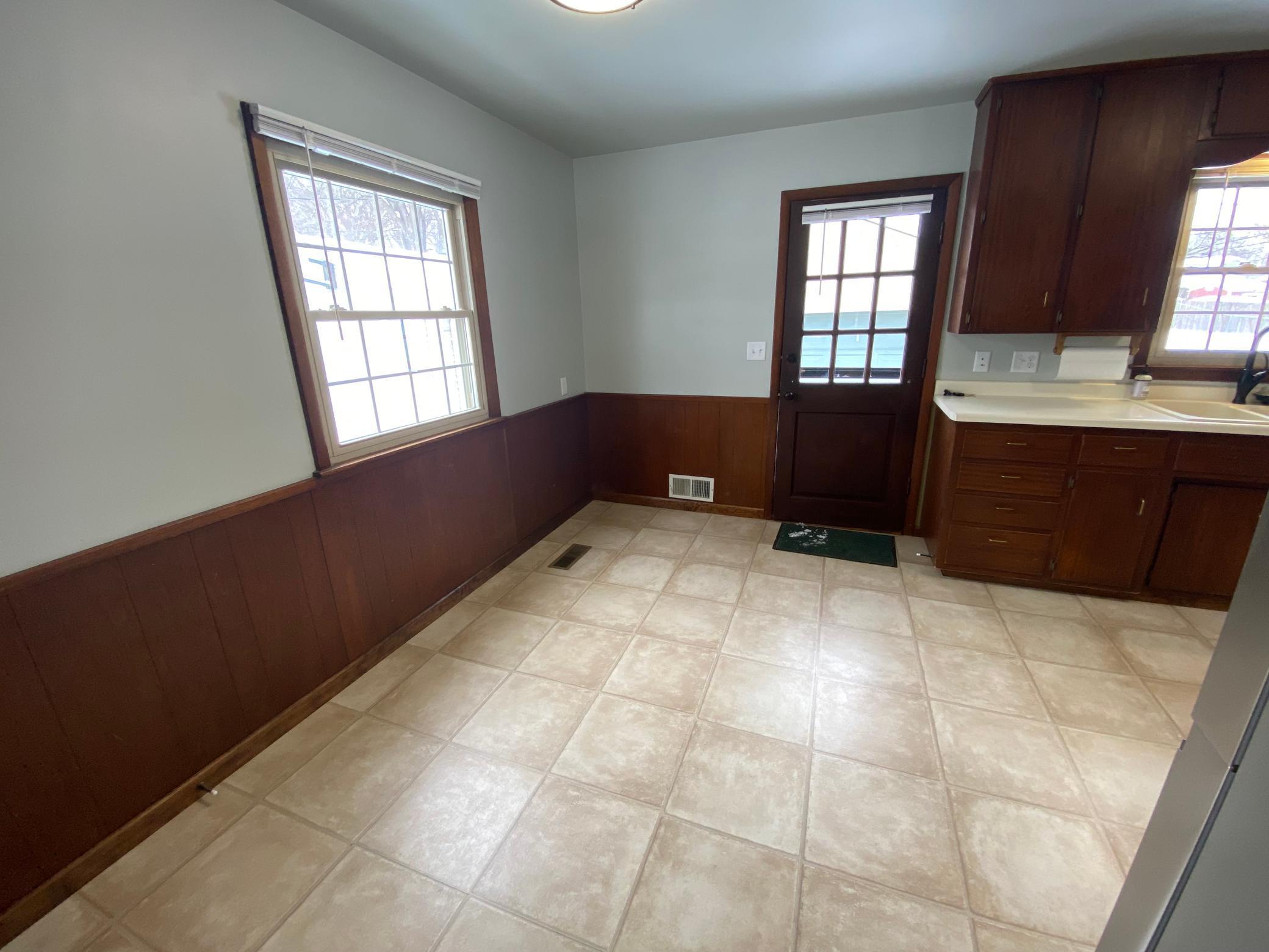 3805 5th Street Northwest Rochester, MN 55901 - Photo 7 of 26