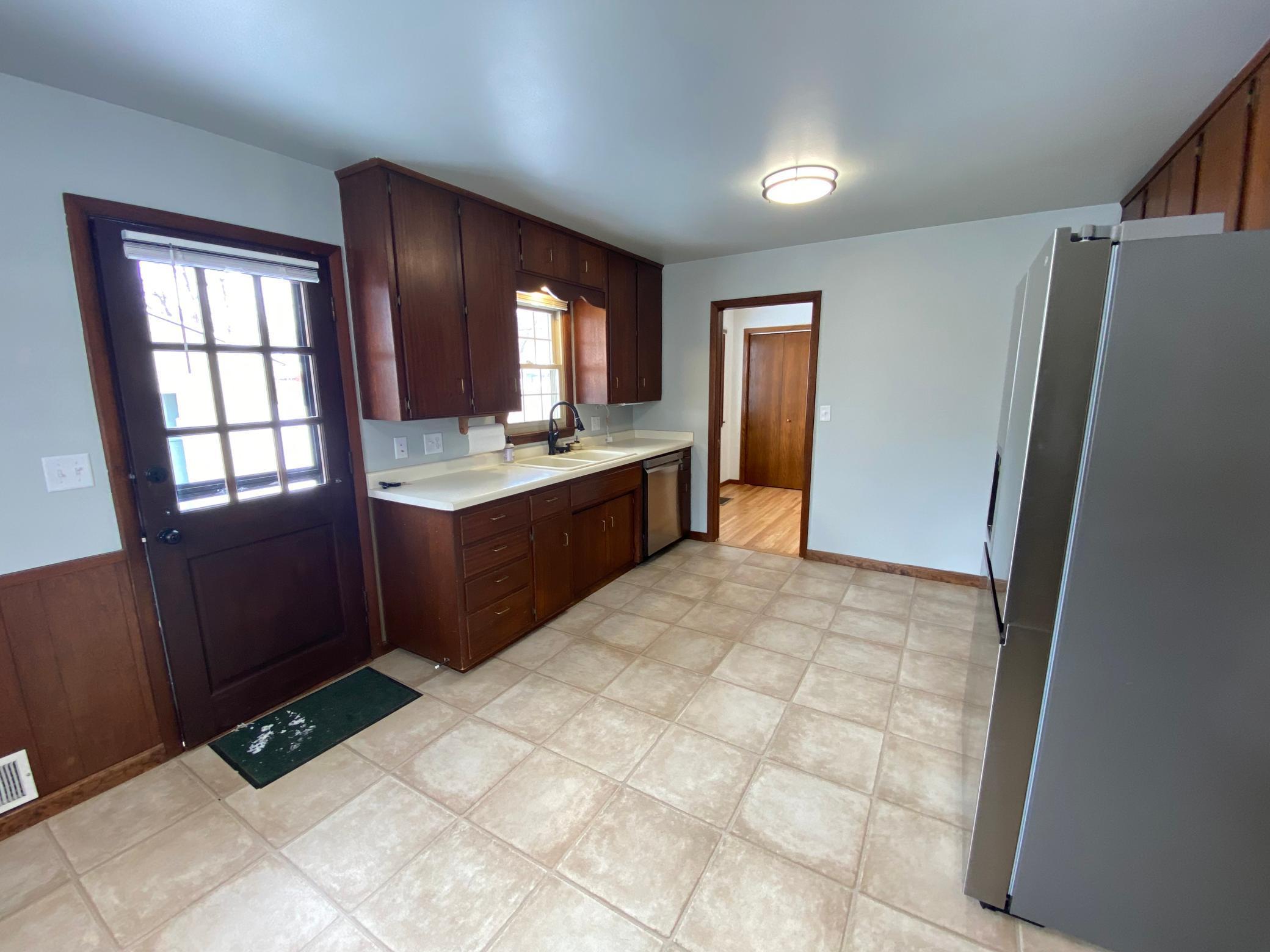 3805 5th Street Northwest Rochester, MN 55901 - Photo 8 of 26