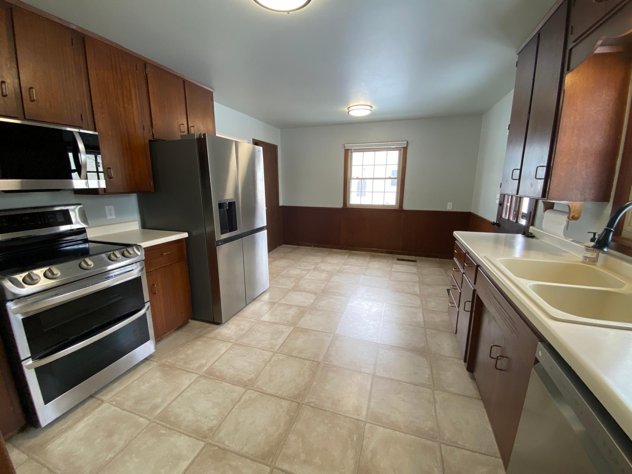 3805 5th Street Northwest Rochester, MN 55901 - Photo 10 of 26