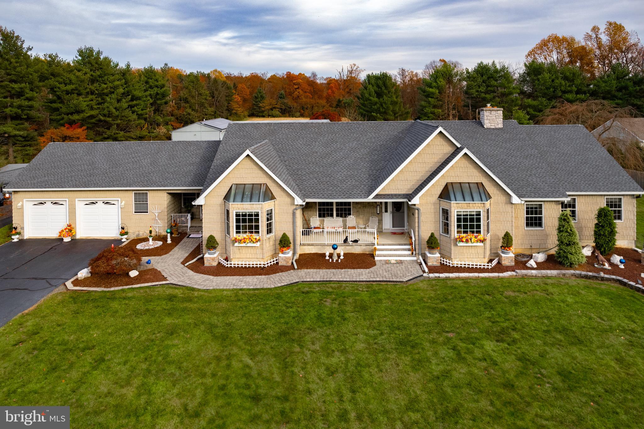 137 Meirs Road Cream Ridge, NJ 08514 - Photo 3 of 51