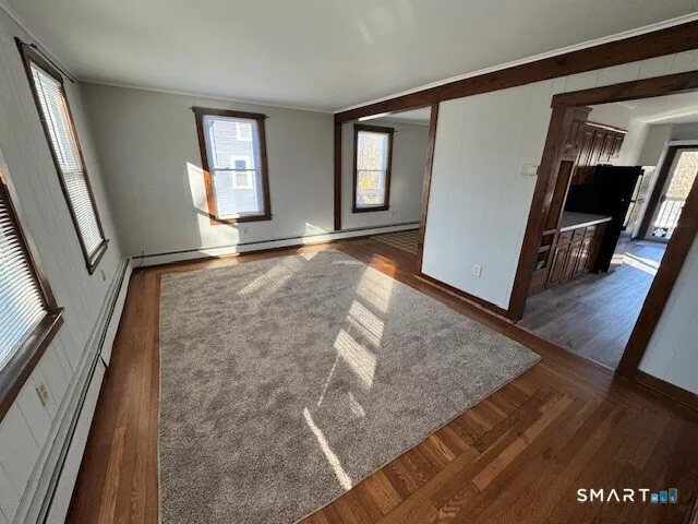 $2,200 | 18 Cleveland Street, Stonington, CT 06379