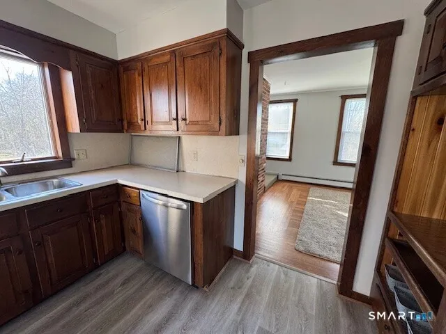 $2,200 | 18 Cleveland Street, Stonington, CT 06379