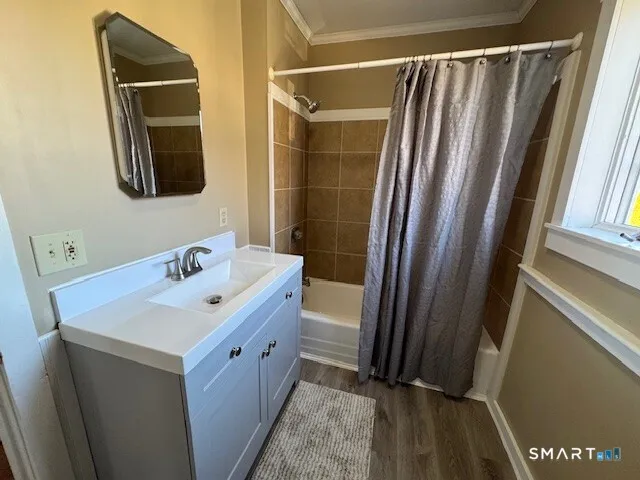 $2,200 | 18 Cleveland Street, Stonington, CT 06379