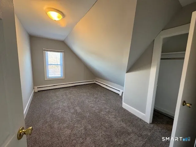 $2,200 | 18 Cleveland Street, Stonington, CT 06379