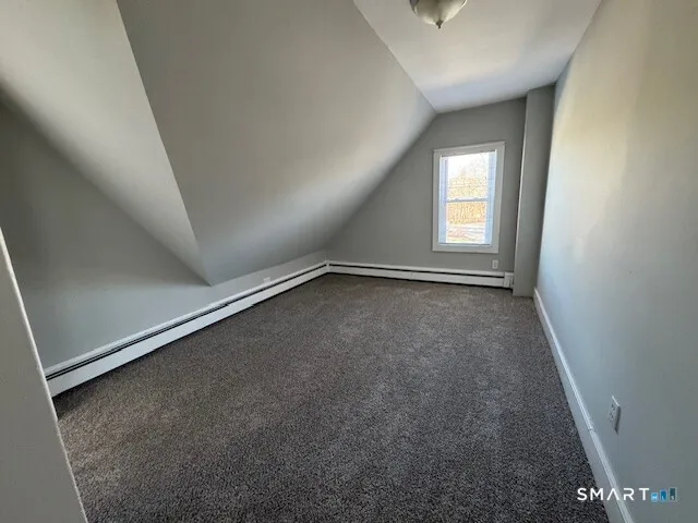 $2,200 | 18 Cleveland Street, Stonington, CT 06379