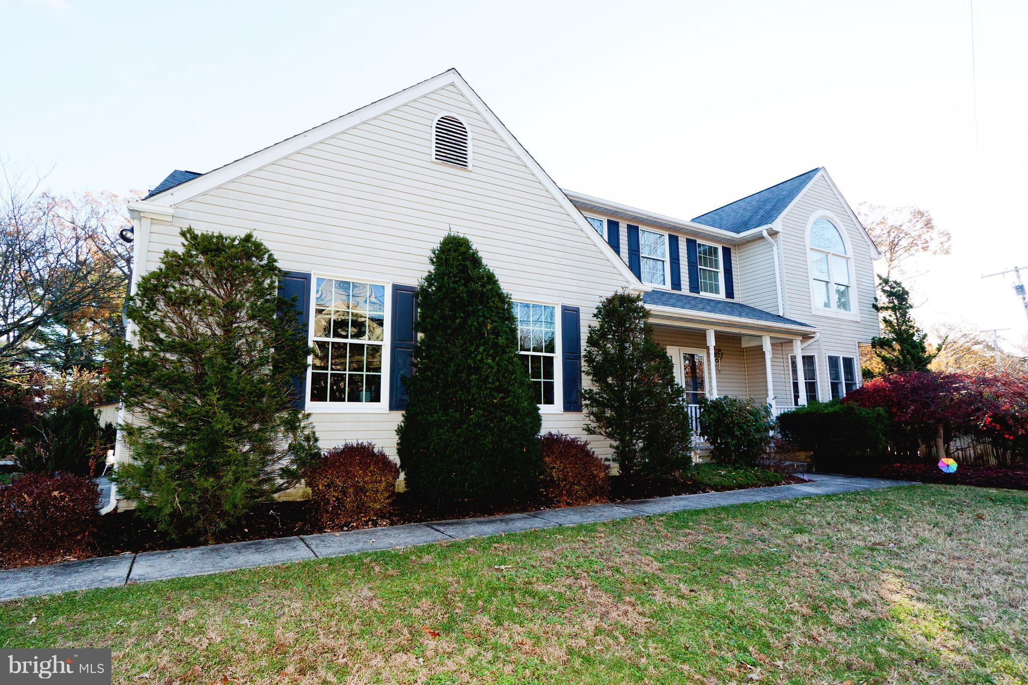 423 River Road Arnold, MD 21012 - Photo 2 of 53 Gallery Image 2