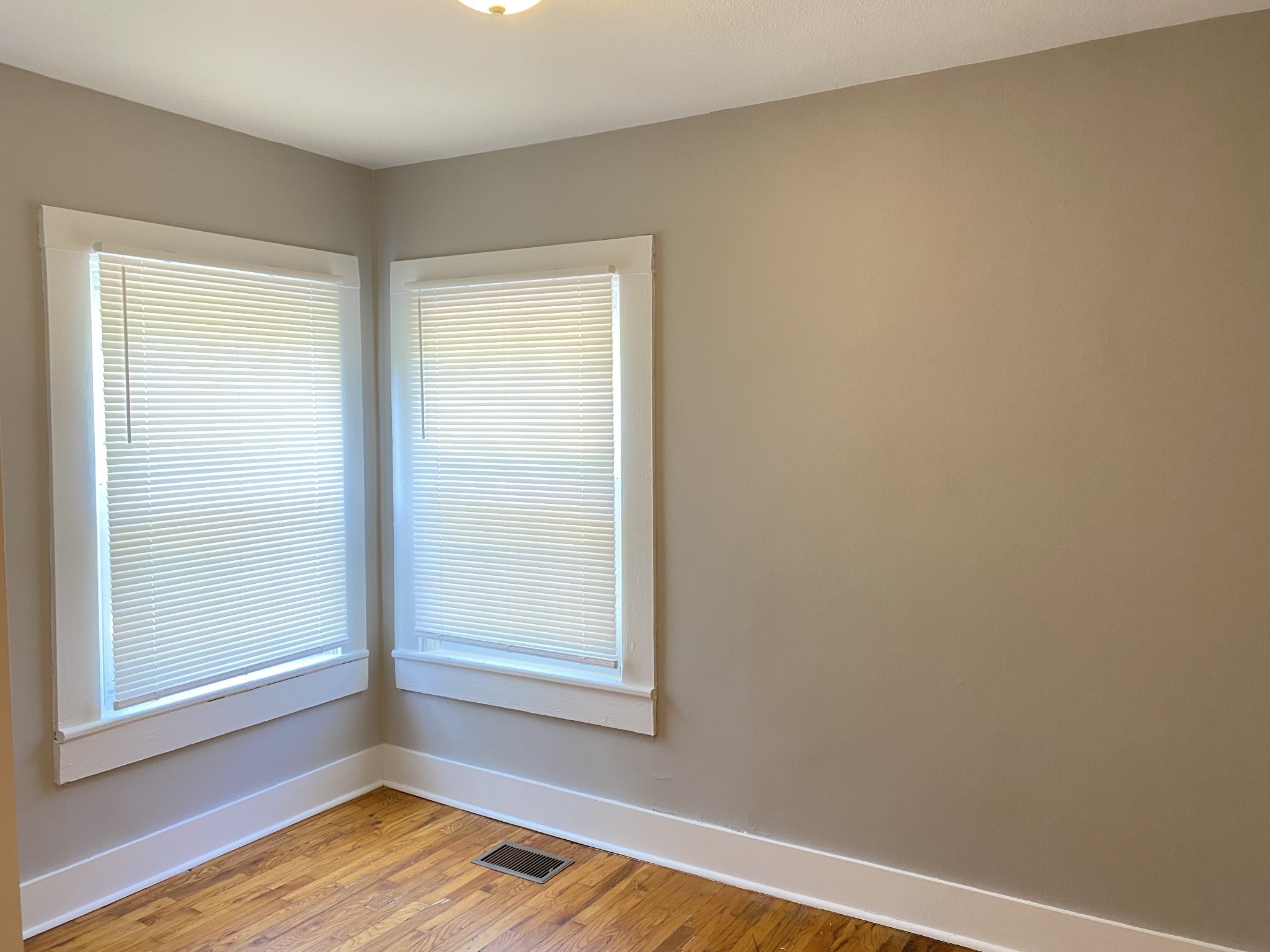 204 Rudolph Drive Clarksville, TN 37040 - Photo 11 of 19 a view of a room that has a window in it