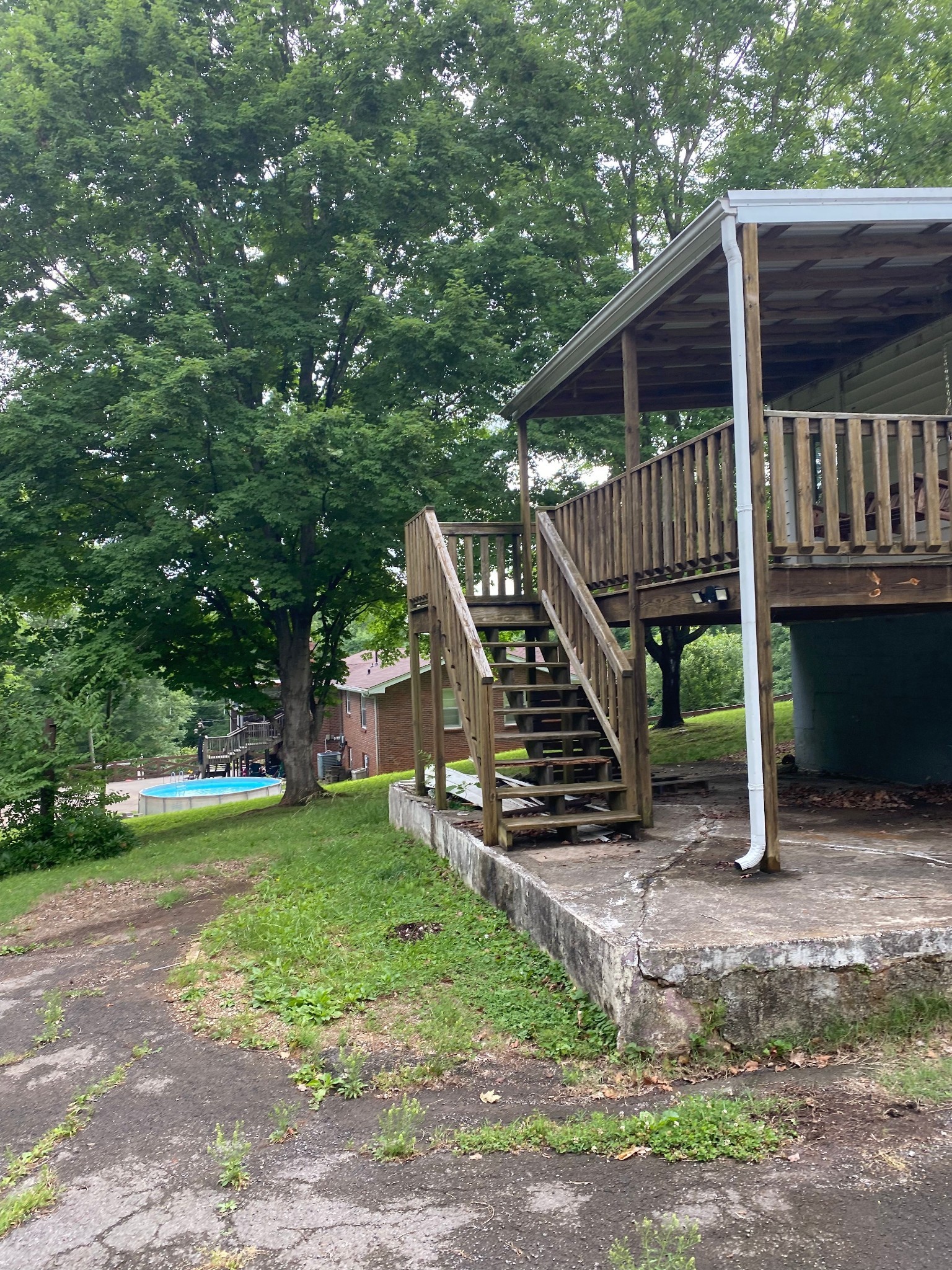 204 Rudolph Drive Clarksville, TN 37040 - Photo 17 of 19 a view of a house with a yard