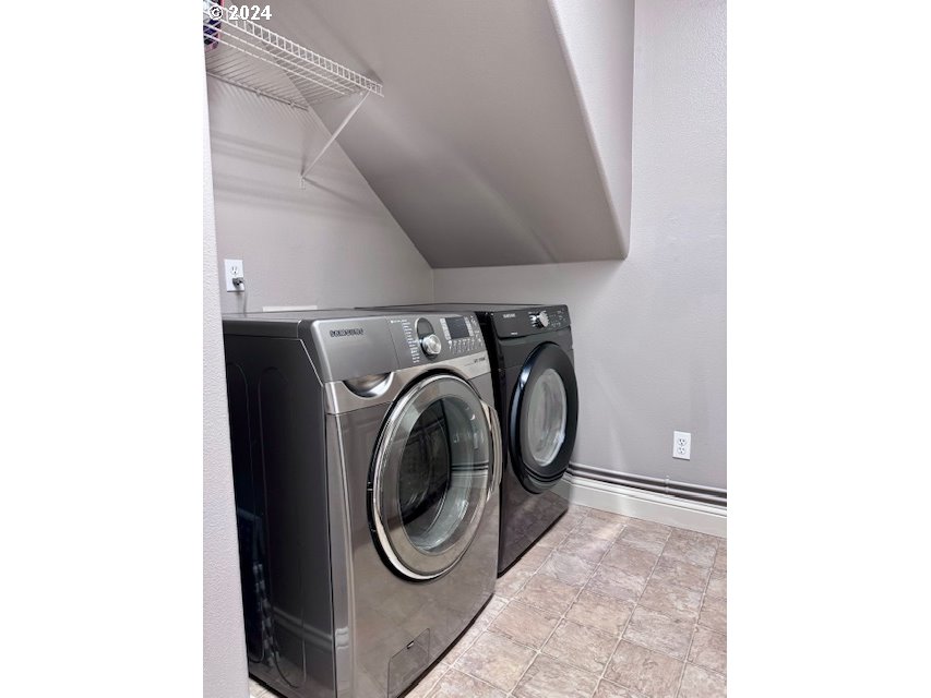 3779 Northwest 4th Way Hillsboro, OR 97124 - Photo 16 of 24 a utility room with dryer and washer