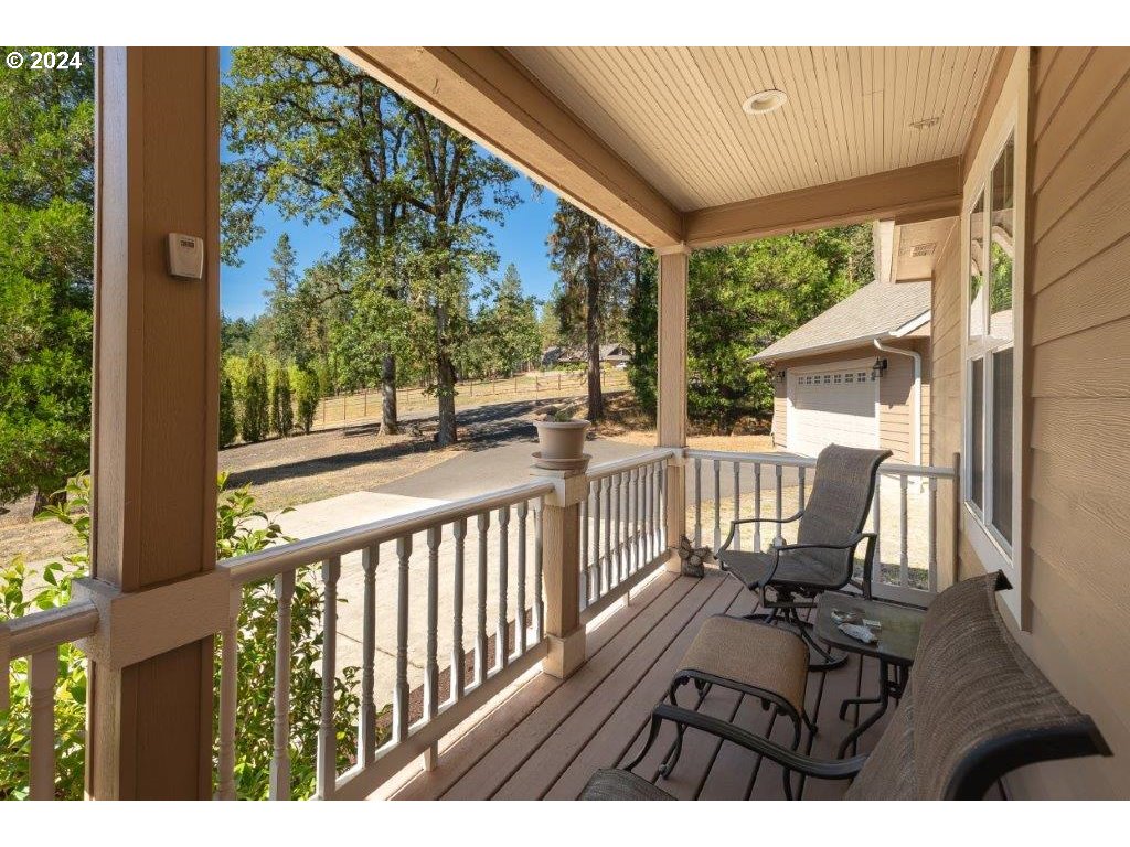 1426 Cleveland Loop Road Roseburg, OR 97471 - Photo 14 of 47 Gallery Image 14