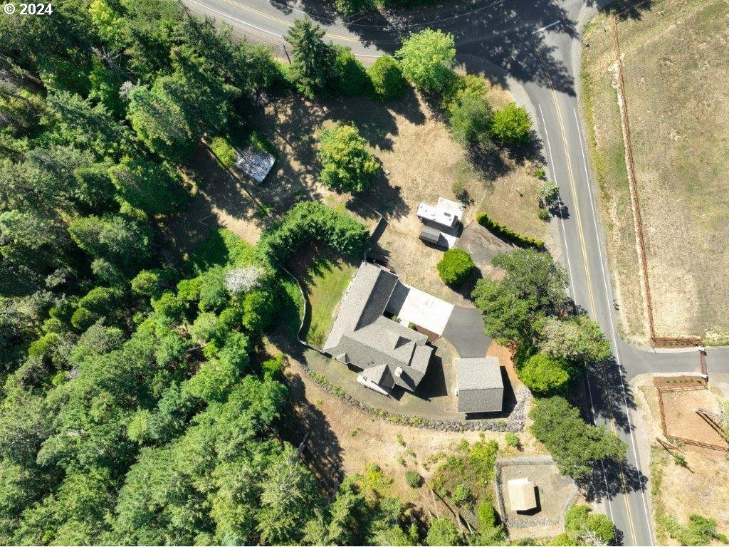 1426 Cleveland Loop Road Roseburg, OR 97471 - Photo 47 of 47 Gallery Image 47