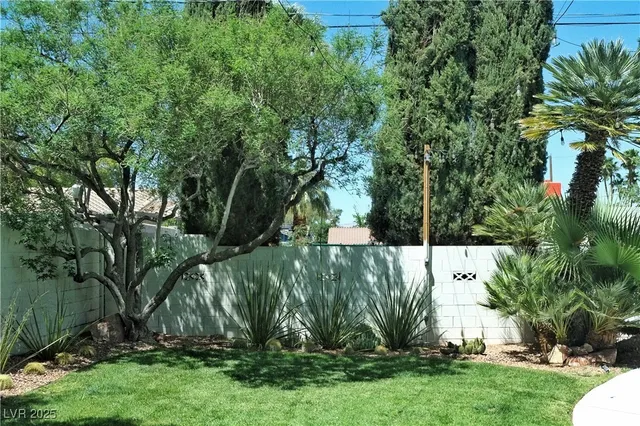 $5,000 | 3204 Bryant Avenue, Las Vegas, NV 89102