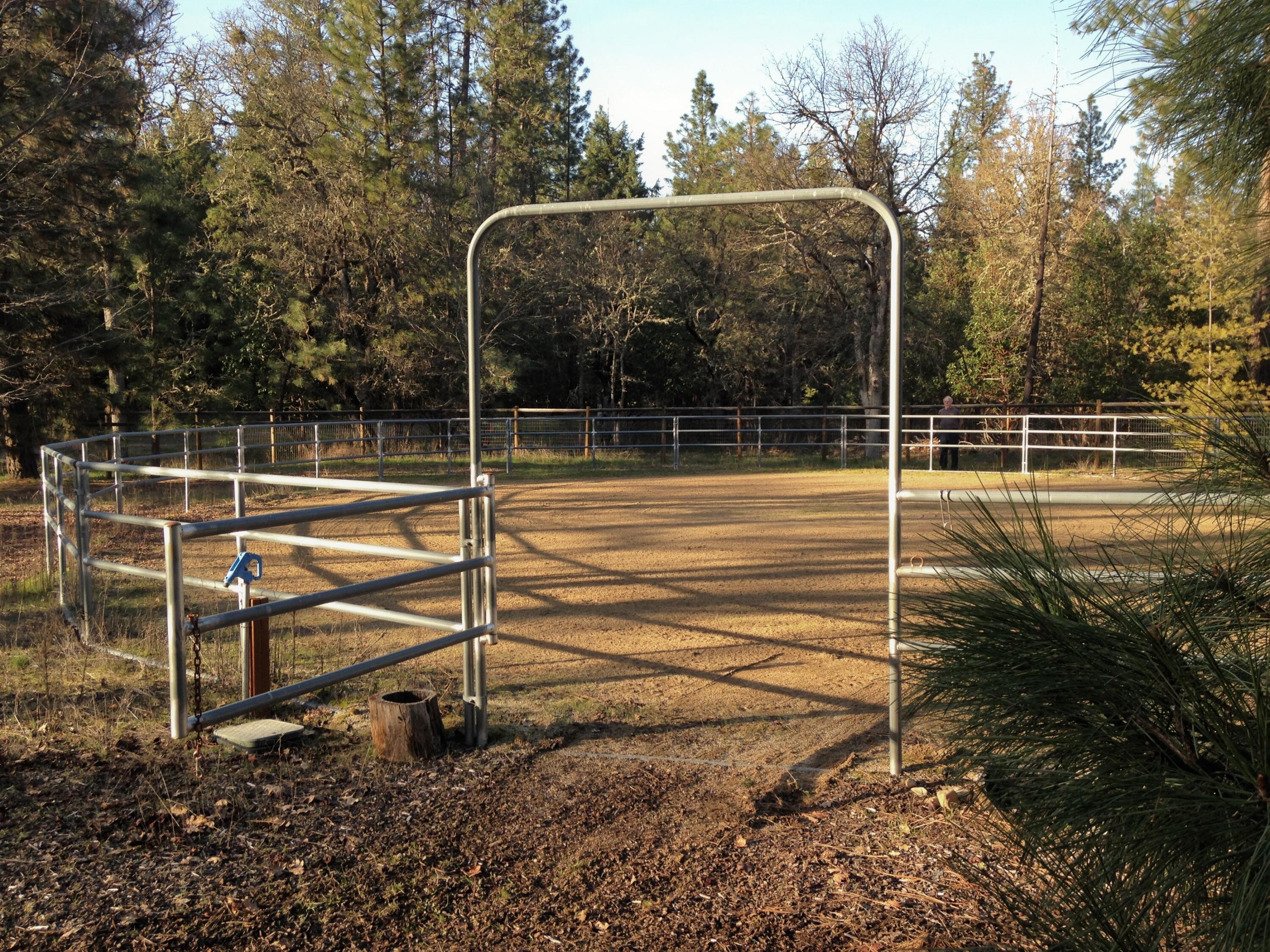 243 Cedar Flat Road Williams, OR 97544 - Photo 55 of 58 Round Pen