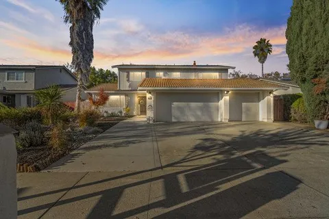 $1,098,000 | 819 Cumberland Drive, Gilroy, CA 95020