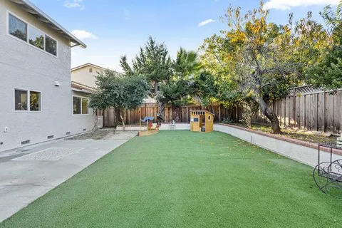 $1,098,000 | 819 Cumberland Drive, Gilroy, CA 95020