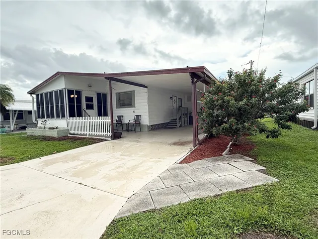 $1,295 | 3404 Rainbow Lane, North Fort Myers, FL 33903