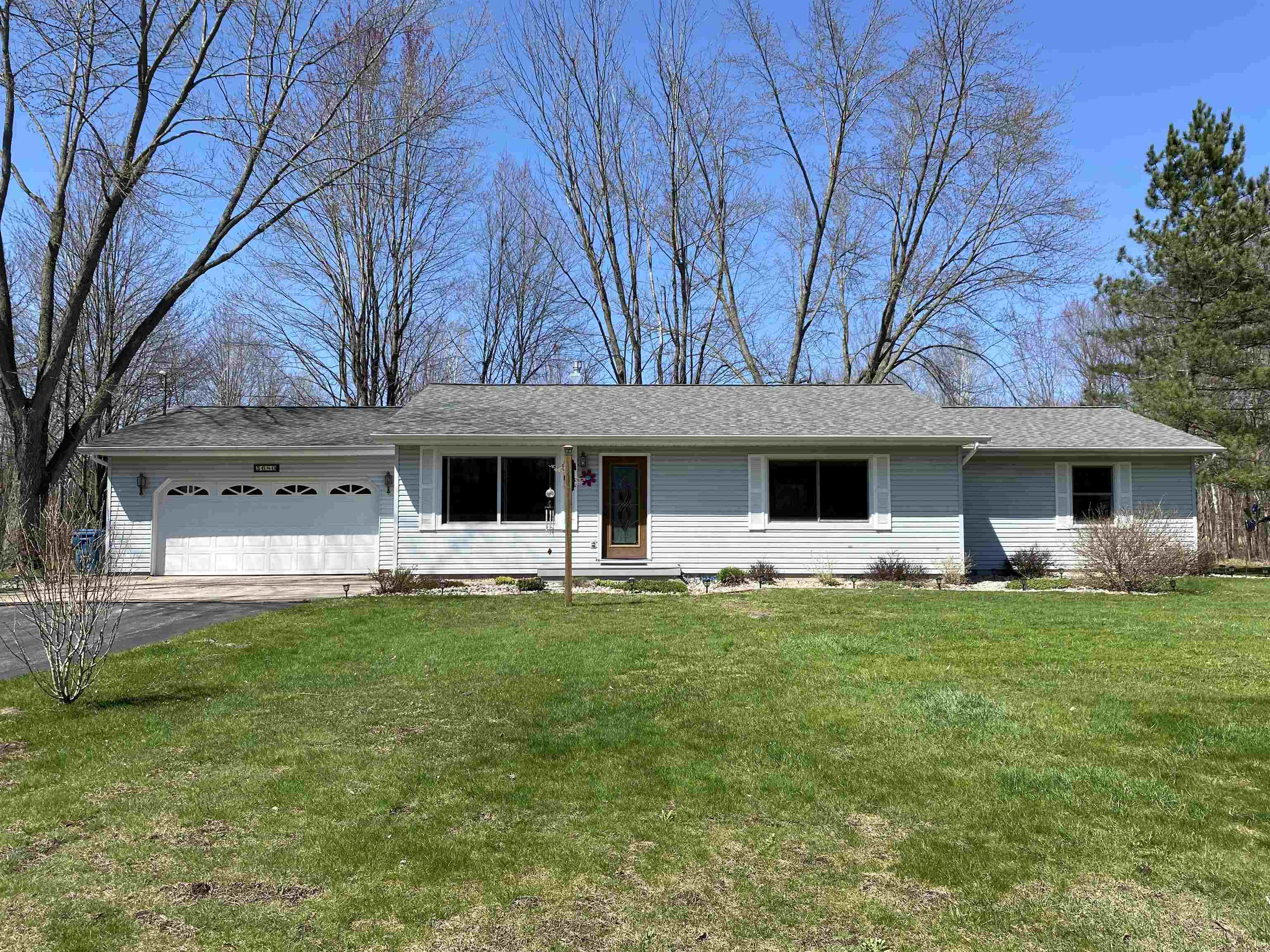 5680 Salt River Road Shepherd, MI 48883 - Photo 1 of 46 1899378.JPG