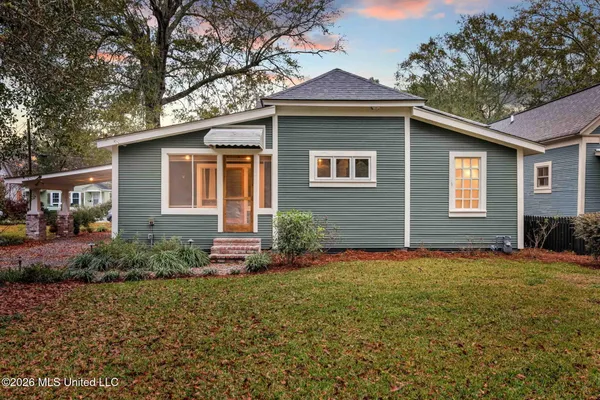 $299,000 | 306 Mable Street, Hattiesburg, MS 39401