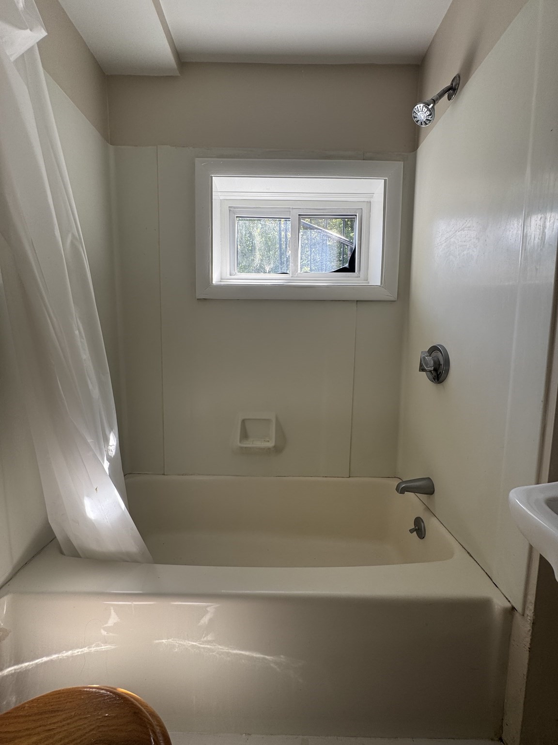 21 State Street, Unit 4 Marblehead, MA 01945 - Photo 6 of 9 Gallery Image 6