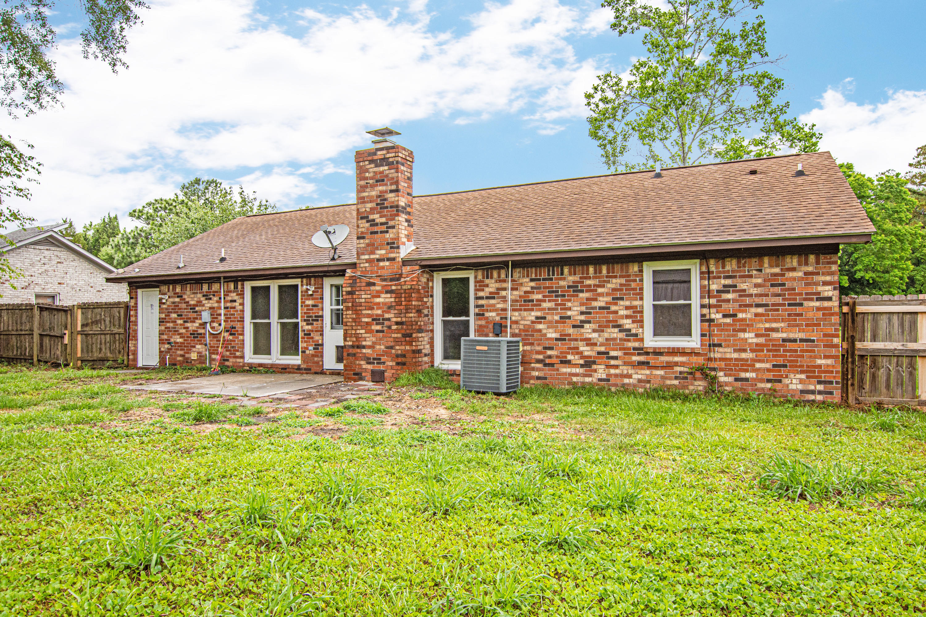 125 James Road Summerville, SC 29486 - Photo 29 of 31 0-10