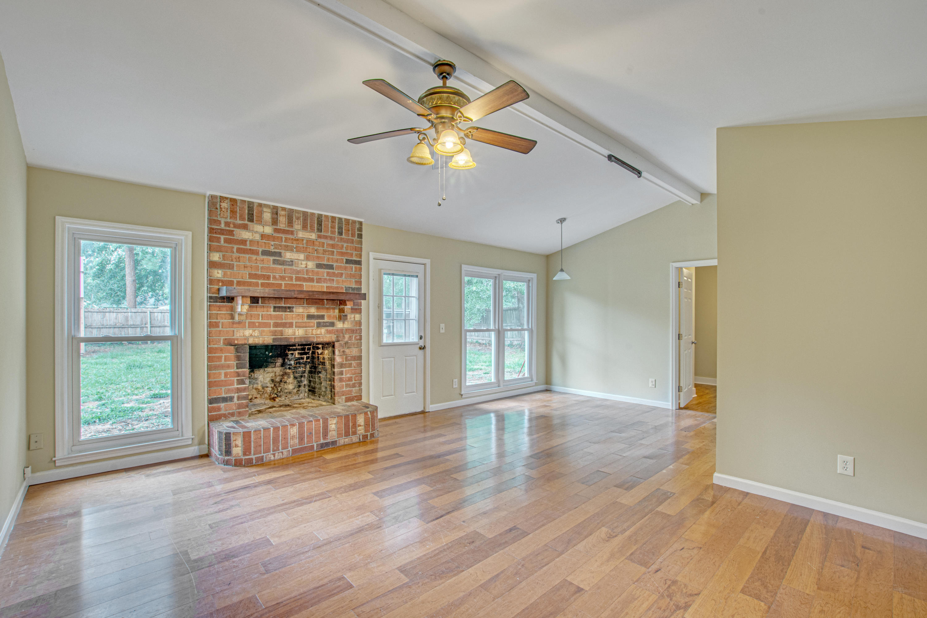 125 James Road Summerville, SC 29486 - Photo 6 of 31 27