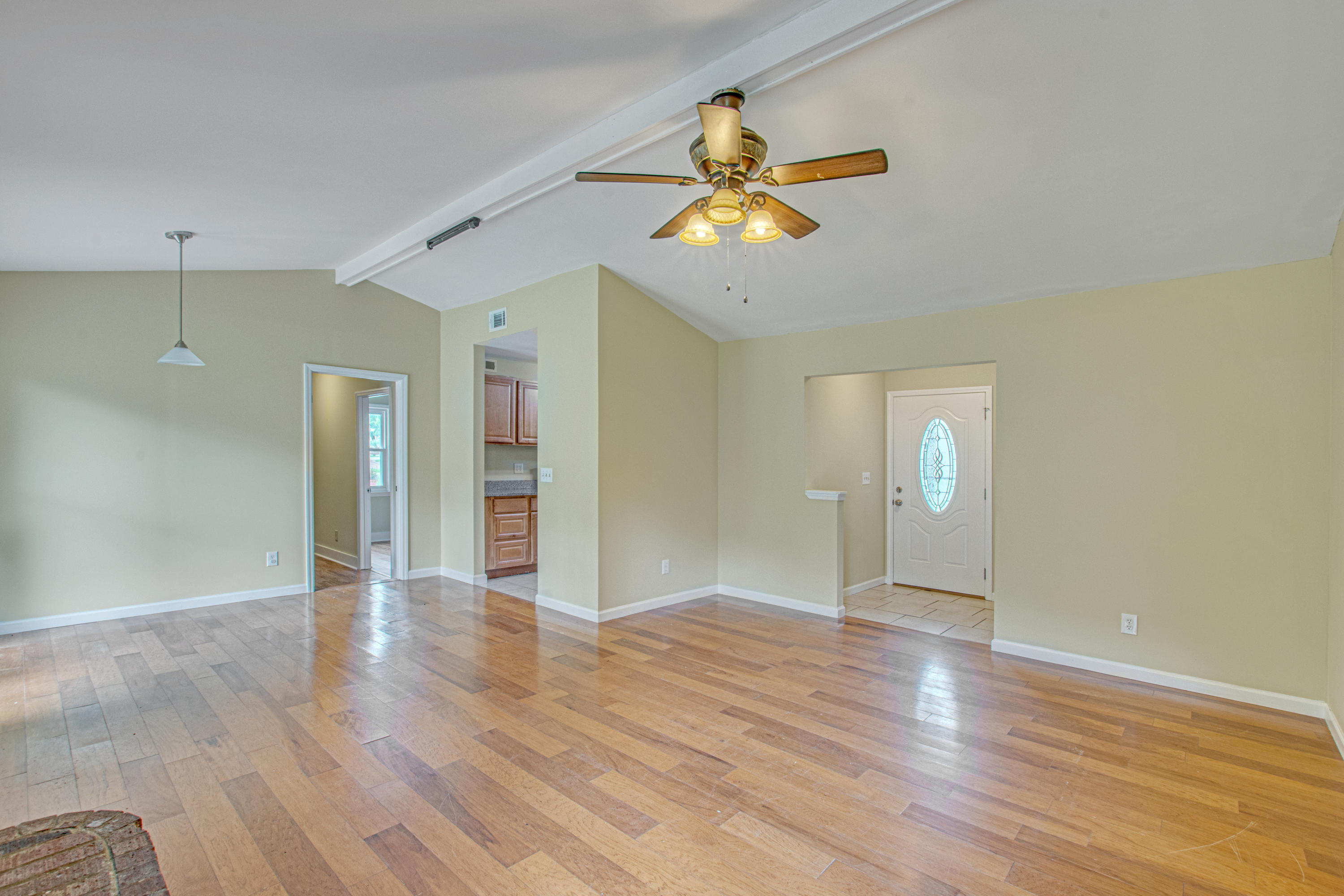 125 James Road Summerville, SC 29486 - Photo 7 of 31 25