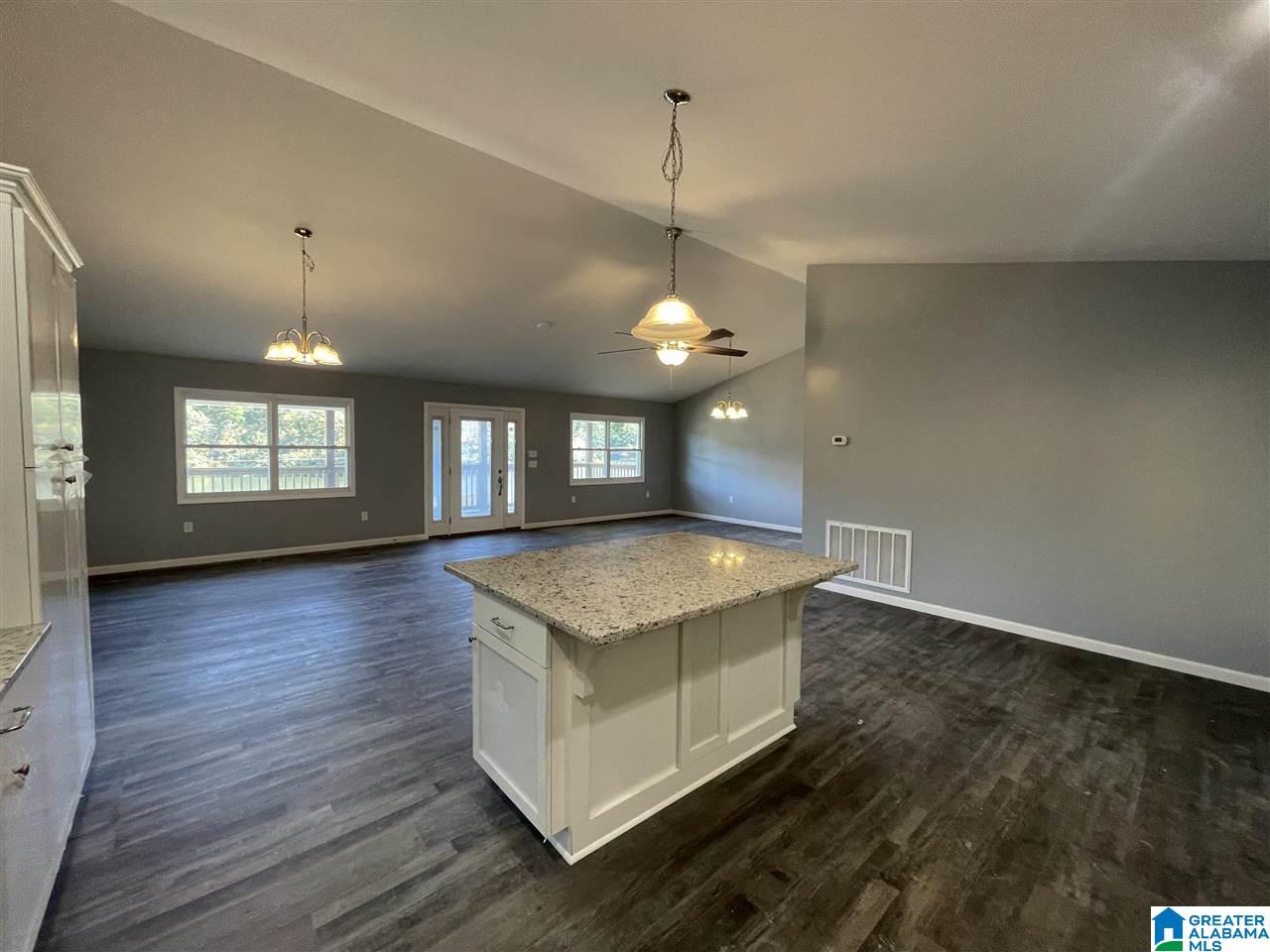 438 Lakeshore Circle Warrior, AL 35180 - Photo 10 of 38