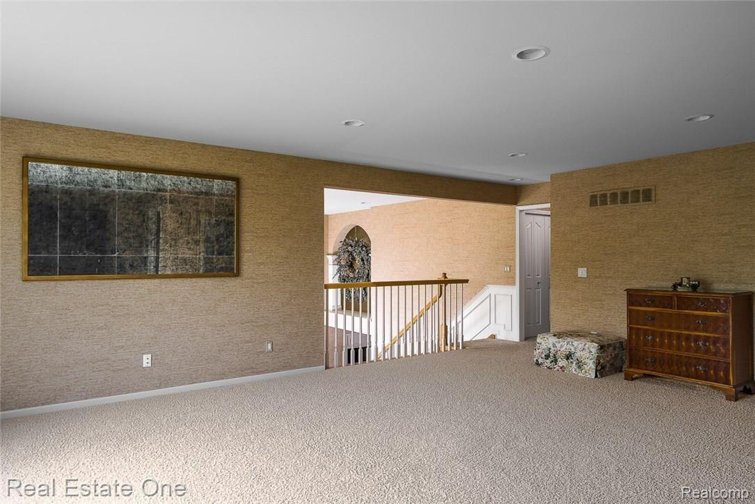 5965 Stonehaven Boulevard Rochester, MI 48306 - Photo 22 of 32 5965 Stonehaven, Rochester MI, Koteles, 04-28-17-1024-Edit.jpg