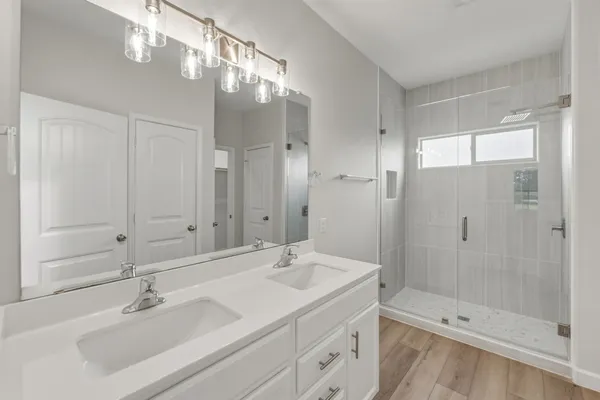 $2,200 | 301 Serpentine Lane, Jarrell, TX 76537