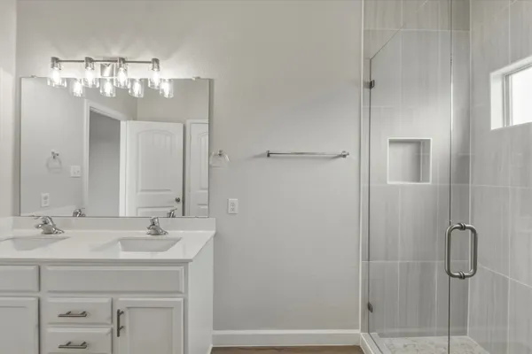 $2,200 | 301 Serpentine Lane, Jarrell, TX 76537