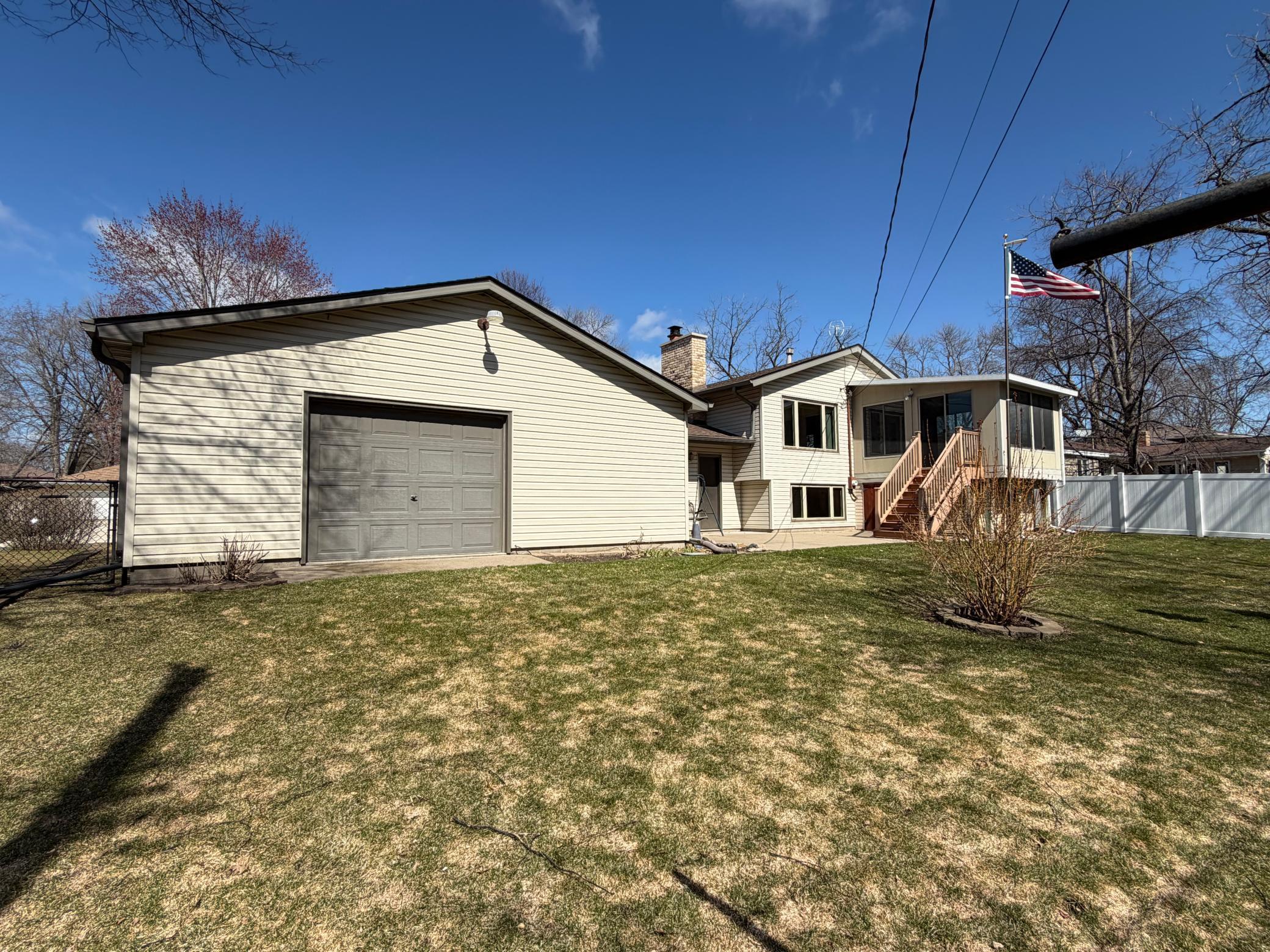 7405 Concerto Curve Northeast Fridley, MN 55432 - Photo 3 of 31