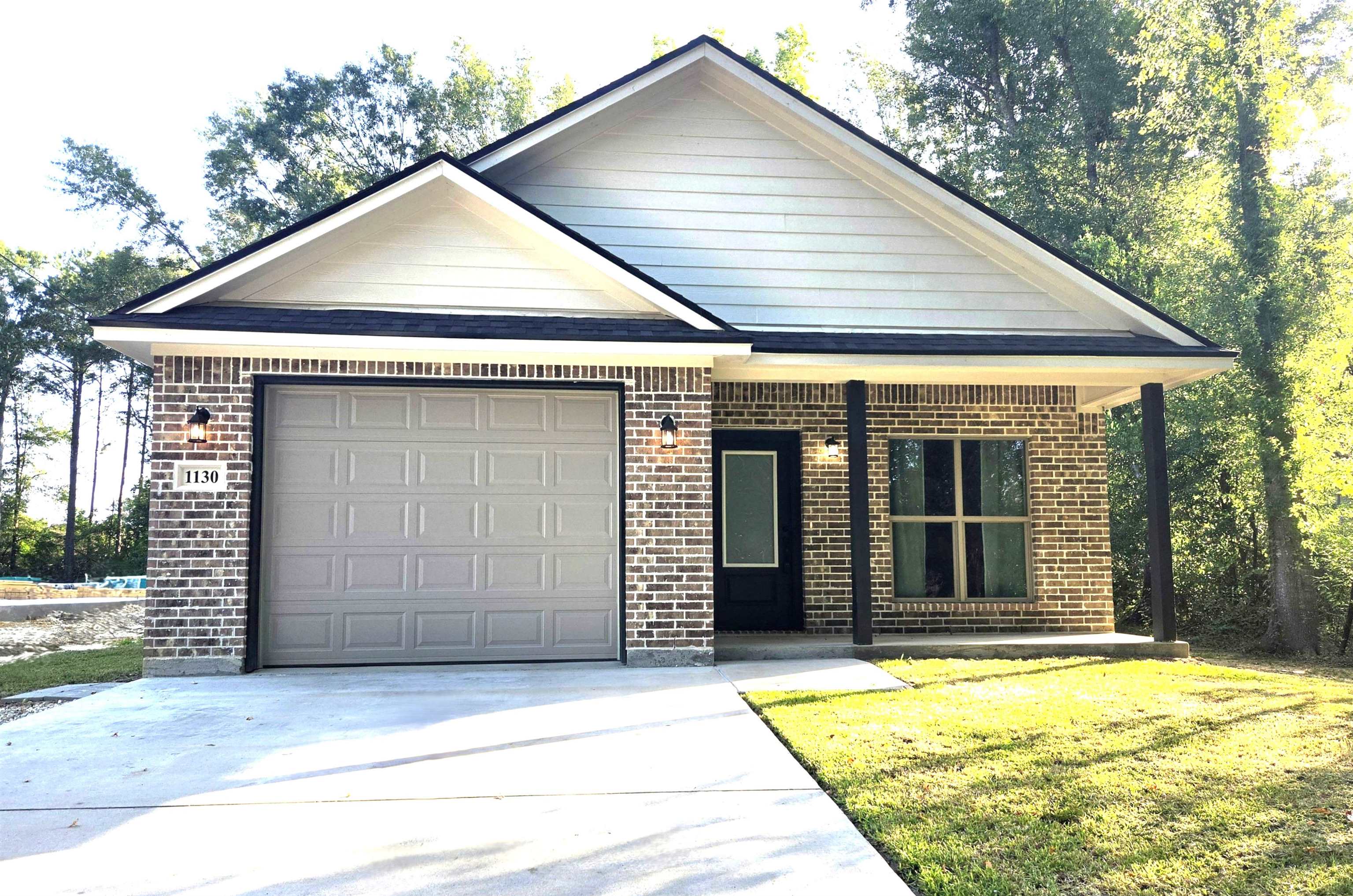 1130 Harris Street Silsbee, TX 77656 - Photo 1 of 13